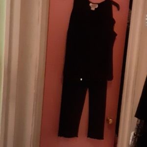 Sleeveless black 2 piece outfit